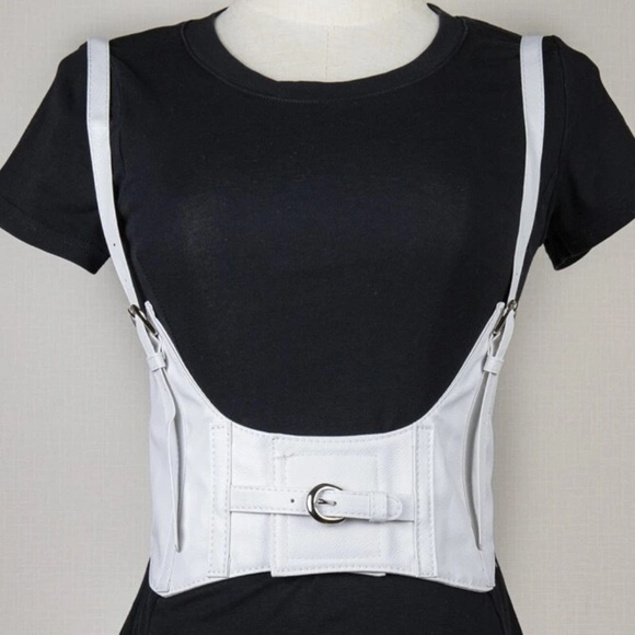 n/a Accessories - Faux Leather Single Buckle Suspender Belt